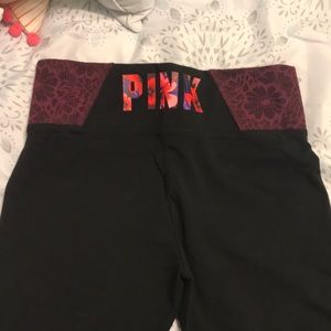 Like New Small VS Pink Leggings!